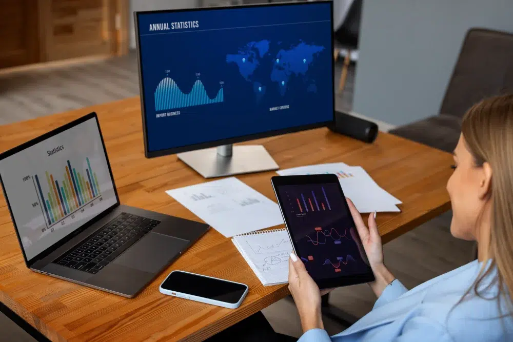 financial software tracking for cost reimbursement types of government contracts